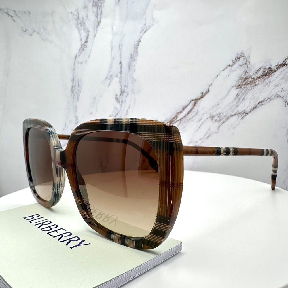 New Burberry Sunglasses Brown Check Square Frames Gradient Lens w/ Case BURBERRY - Picture 15 of 16